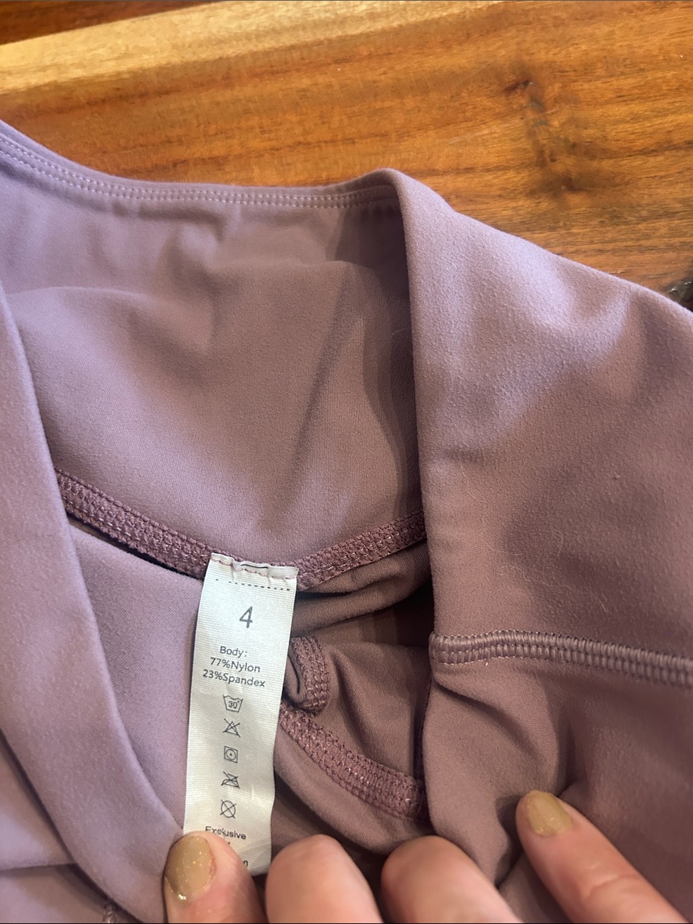 Women’s Lightweight Lilac Active pants Size 4